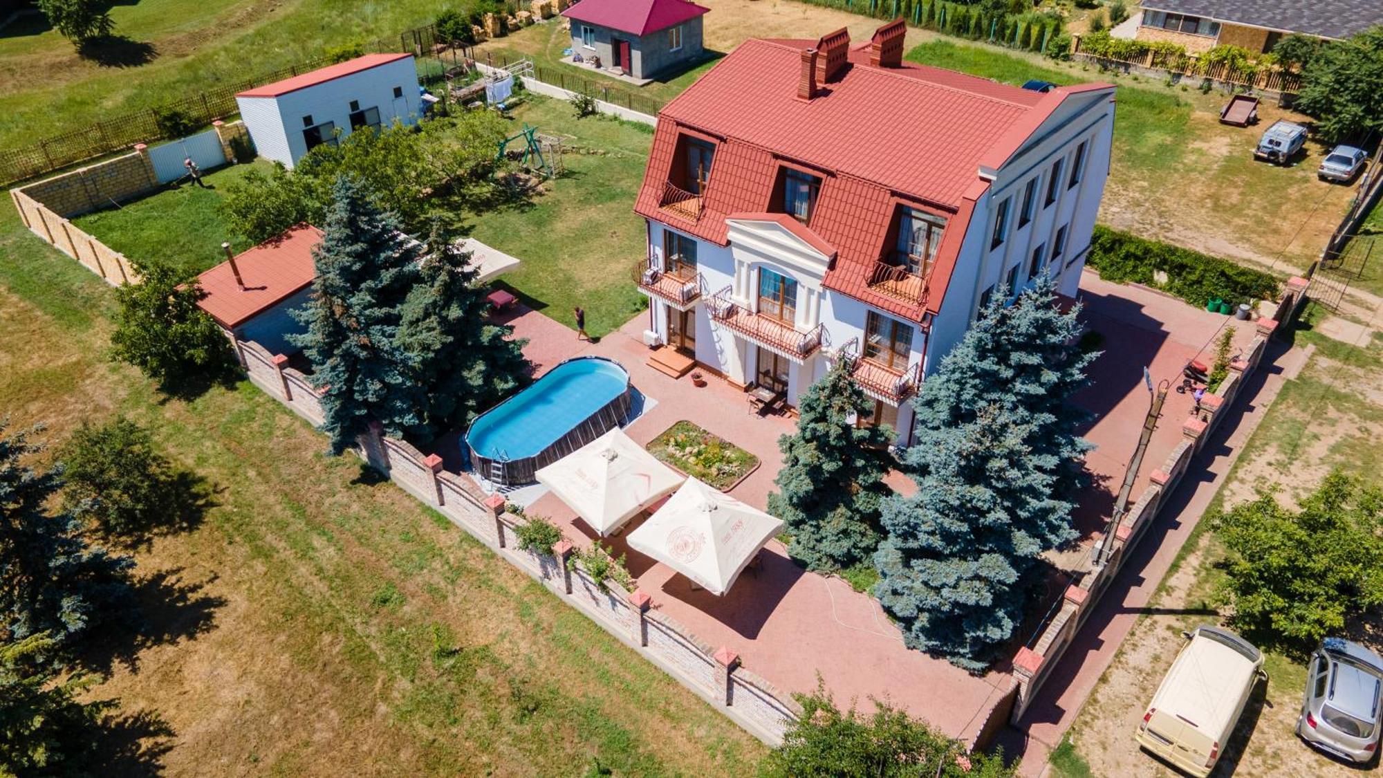 Dom Fedorovyh Hotel Sergeyevka Exterior photo